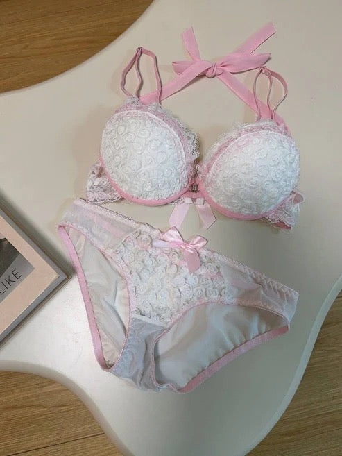 Victoria’s Secret – Front Open 2-in-1 Shoulder Straps Wired Push-Up Bra & Panty Set