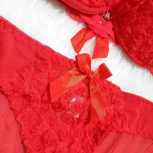 Victoria’s Secret – Front Open 2-in-1 Shoulder Straps Wired Push-Up Bra & Panty Set